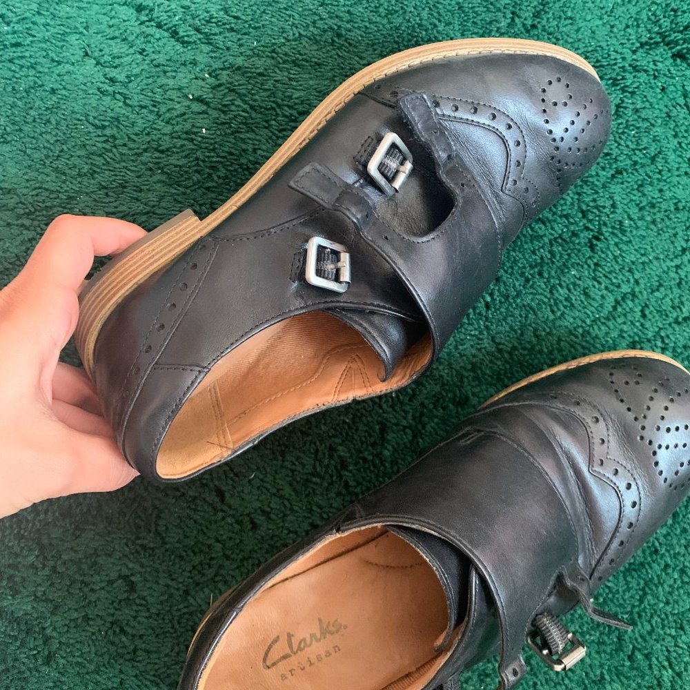 Clarks black buckle leather oxfords